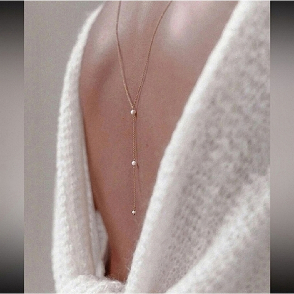 Anthropologie Pearl Back Drop Necklace